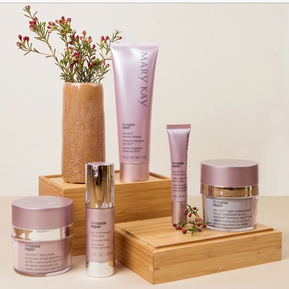 TimeWise Repair VoluFirm Advanced “Lifting Serum” - Picture 3 of 8